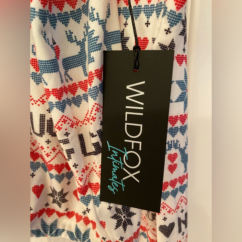 Wildfox Naughty and Nice Intimate Long Sleeve Red, White, & Green Size Small - Picture 7 of 11